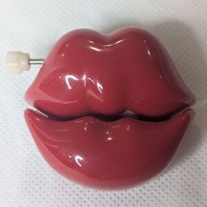 Vintage Hallmark 1980's Wind-Up Talking Lips 👄👄👄